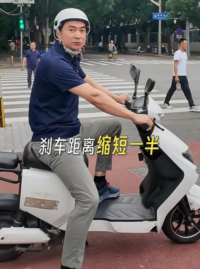 开云官方网站-新国标电动车脱离群众,朝令夕改!引起无数网友共鸣,想干啥?