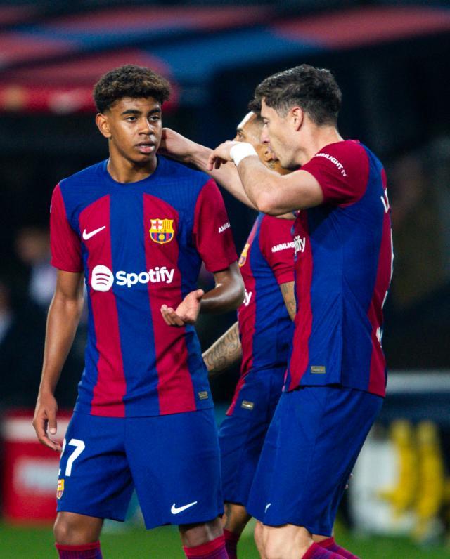 莱万虐待未成年人了吗？亚马尔是不是真该挨骂？