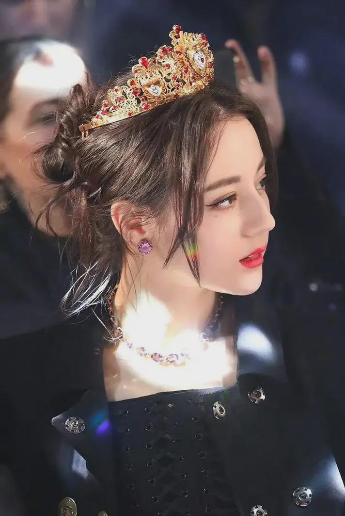 开云官方网站-麻了，特雷杨麻了！NBA第一高分背景板诞生